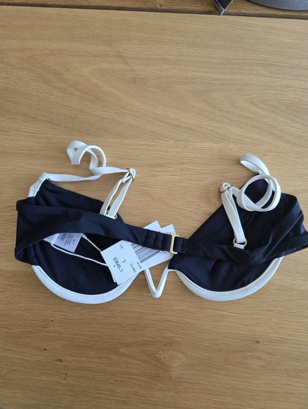 NWT L*Space Nico Bikini Top Size Large Black Classic Swimwear